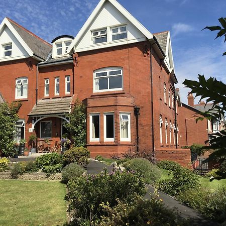 Ferienwohnung Mode - The Old School House Lytham St Annes Exterior foto