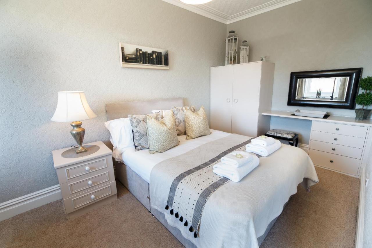 Ferienwohnung Mode - The Old School House Lytham St Annes Exterior foto